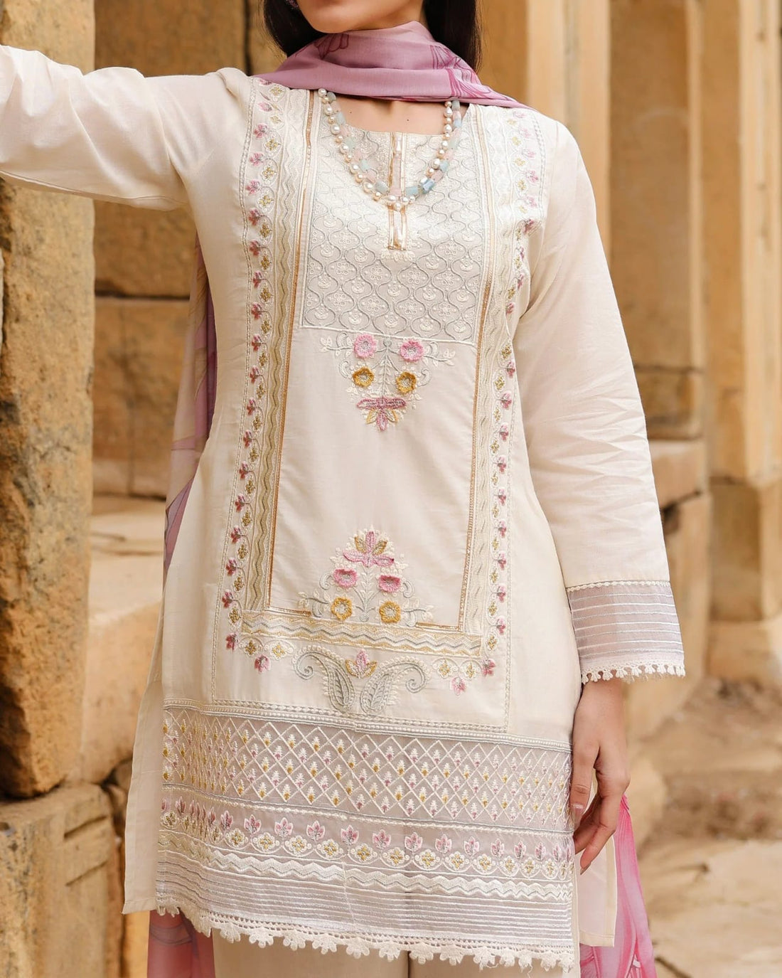 SALWAR SUIT