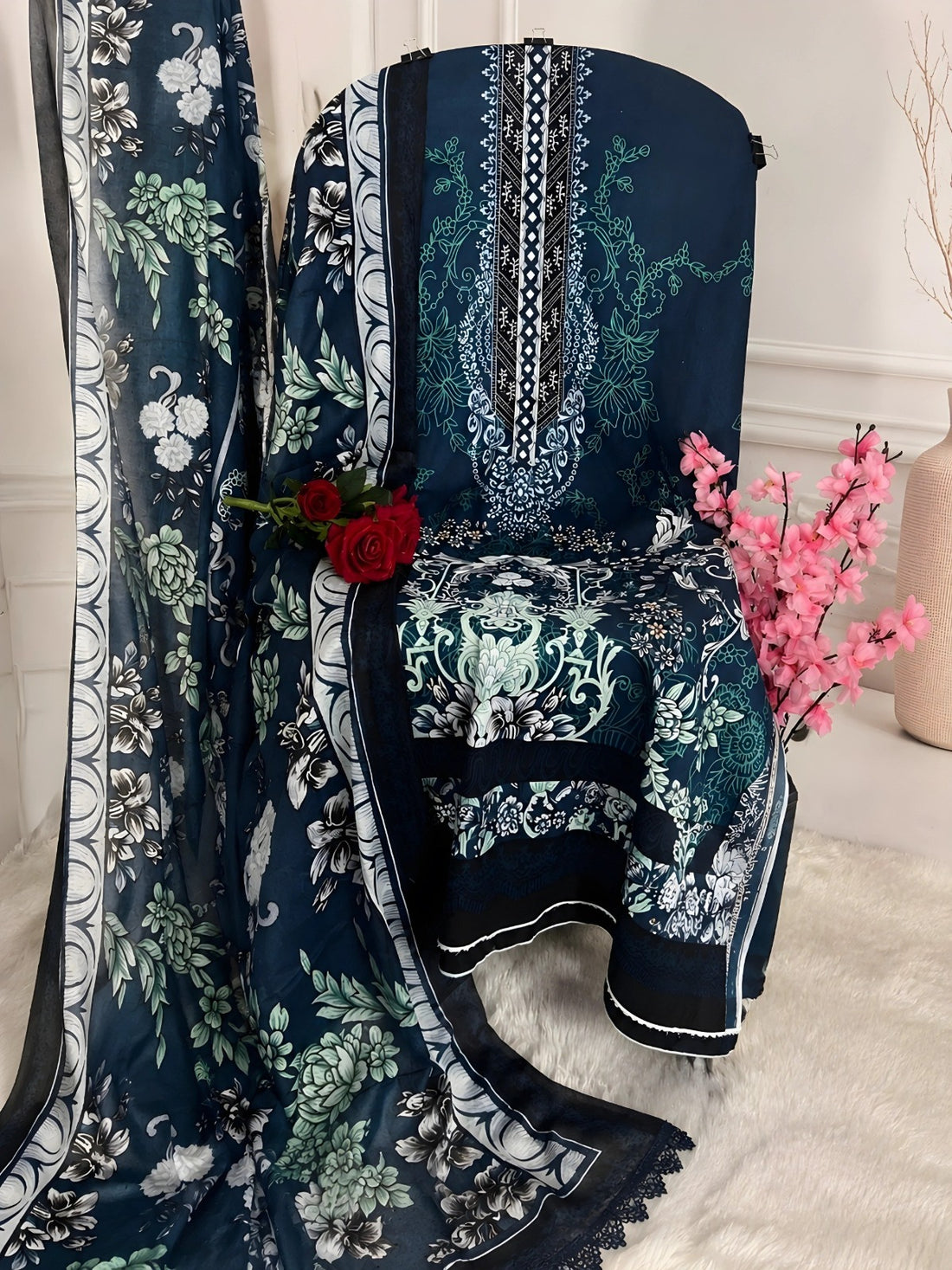 Luxury Printed Pakistani Salwar Suit
